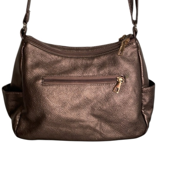 Gloria Vanderbilt bronze purse w/gold hardware. Shoulder strap. 15”x8”x5” - Picture 10 of 14